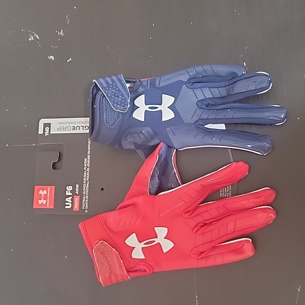 UA F6 Glue Grip Youth Football Gloves